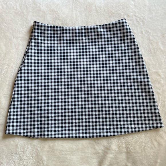 Princess Polly Checkered Mini Skirt - Picture 3 of 7